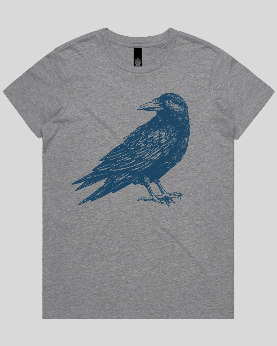 Raven Standing Women's T-Shirt