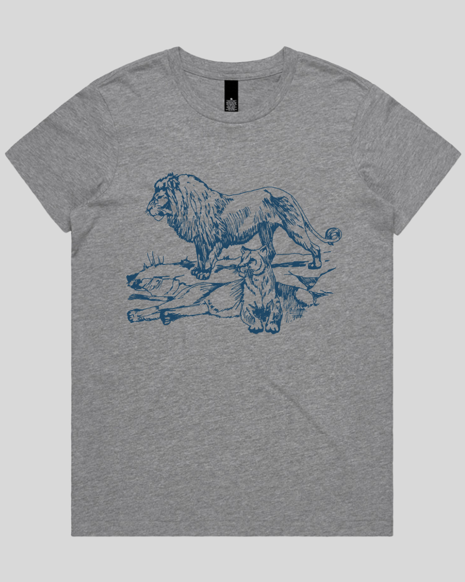 Watchful Kingship Women's T-Shirt