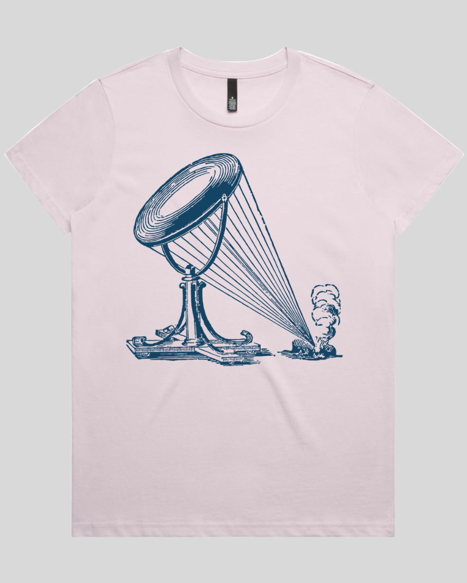Retro Magnifying Glass Women's T-Shirt
