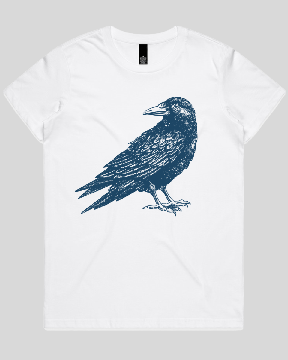 Raven Standing Women's T-Shirt