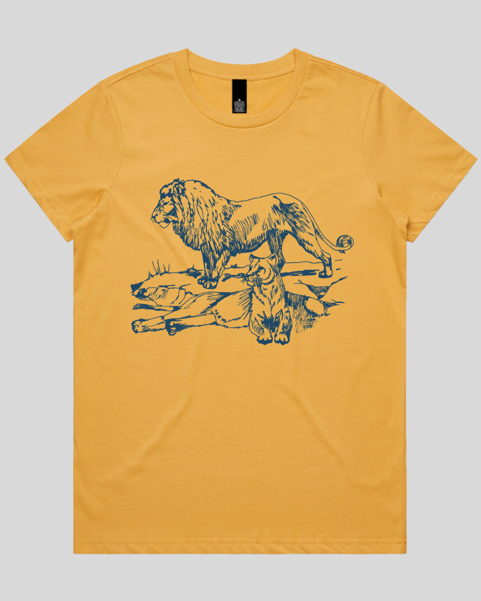 Watchful Kingship Women's T-Shirt