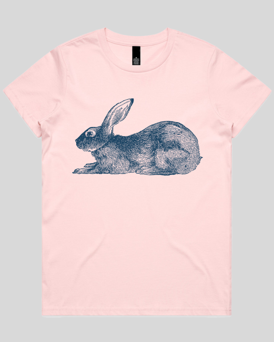 Rabbit Sitting Women's T-Shirt
