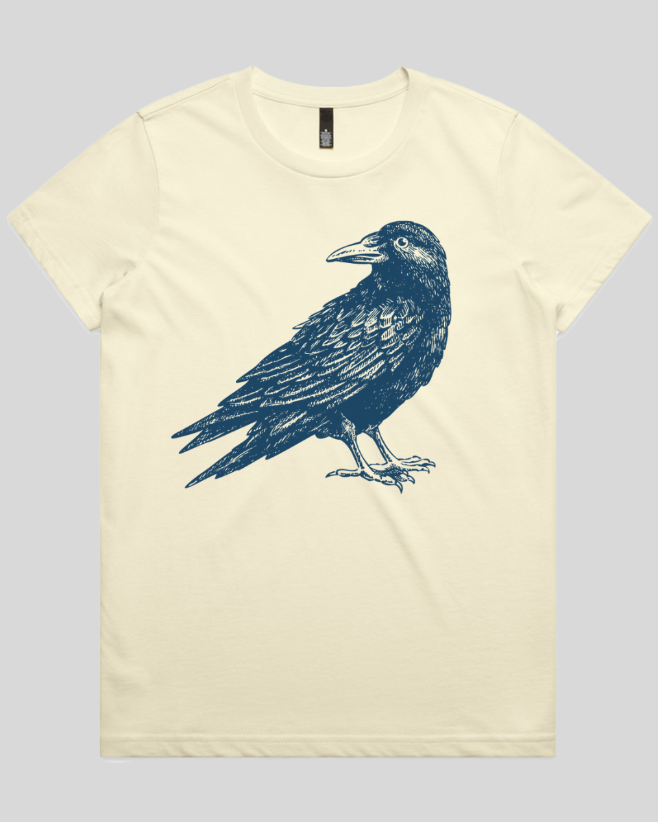 Raven Standing Women's T-Shirt