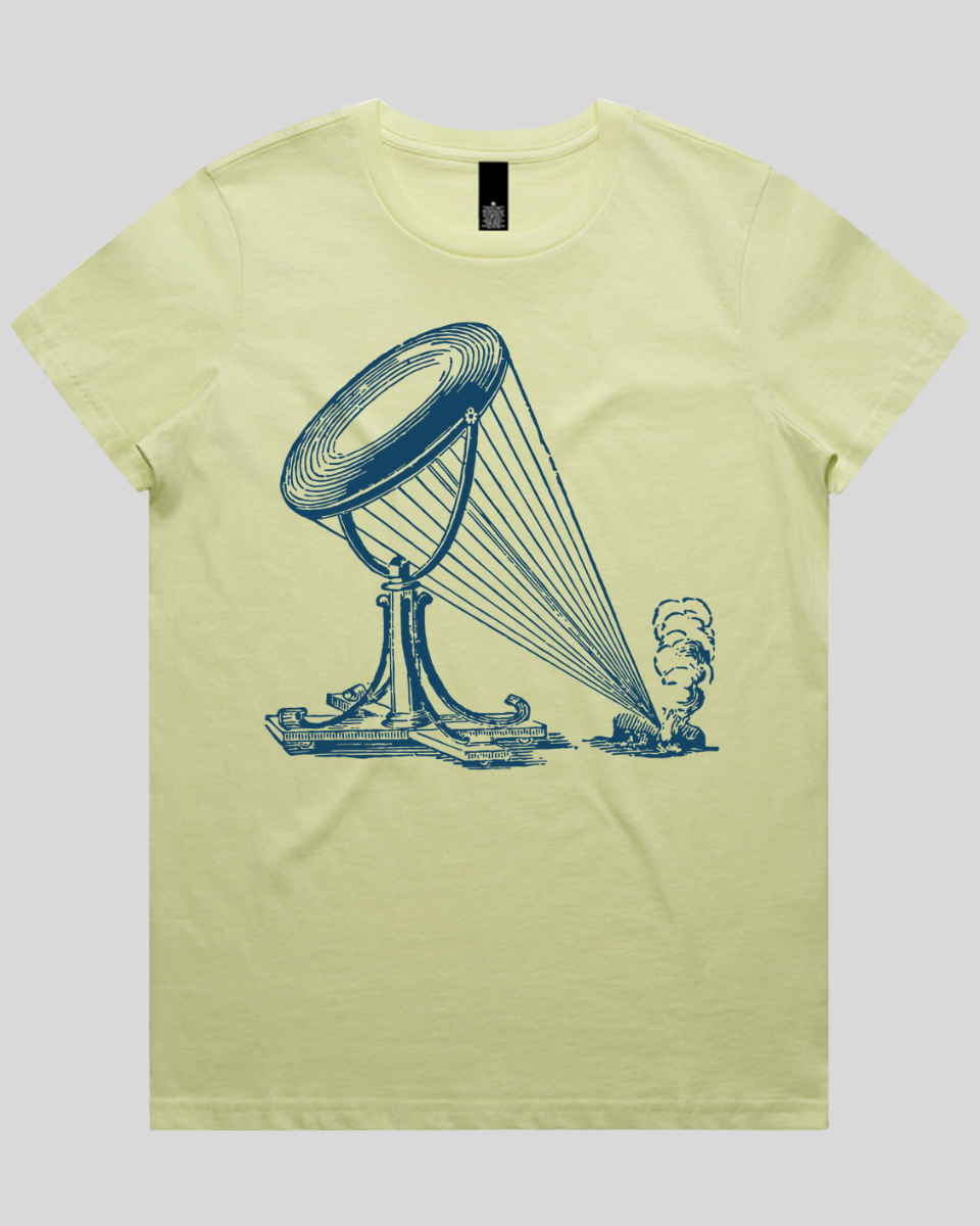 Retro Magnifying Glass Women's T-Shirt