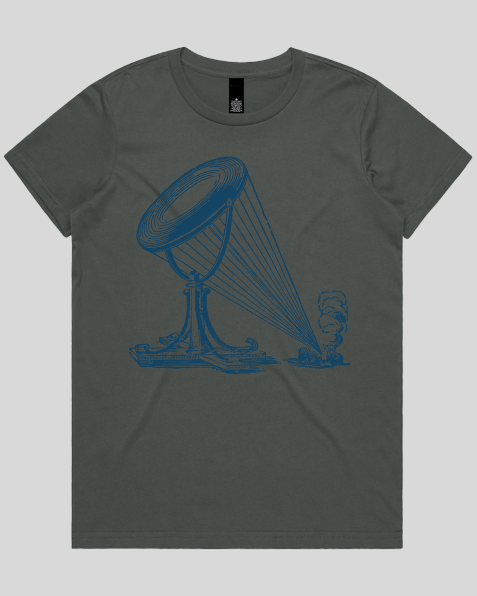 Retro Magnifying Glass Women's T-Shirt