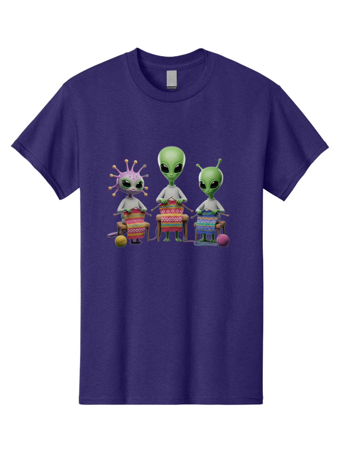 Aliens-Knitting Men'S Graphic Tee, 100% Cotton, Comfortable Casual Summer Wear, Machine Washable, Cartoon Aliens, Knitting Patterns, Colorful Yarn, Creative Creatures, Extraterrestrial Hobby, Playful Illustration, Knitting Needles, Bab638