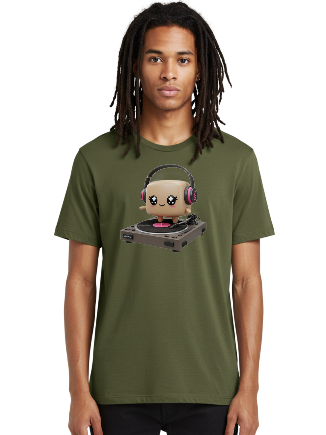 Nendoroid-Dj Men'S Graphic Tee, 100% Cotton, Comfortable Casual Summer Wear, Machine Washable, Vinyl Record Player, Kawaii Character, Robot Dj, Morikoki Brand, Cute Illustration, Pop Culture, Music Lover, Dj Equipment, Retro Style, Fun Design Bad359