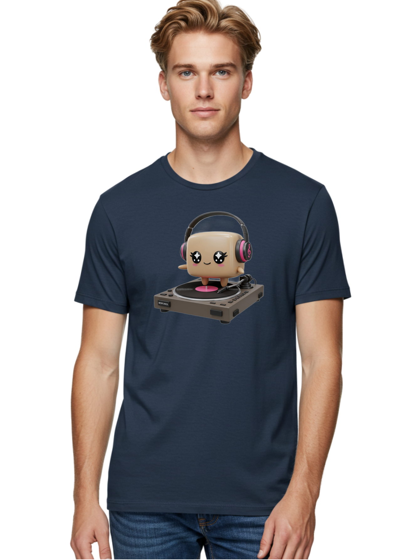 Nendoroid-Dj Men'S Graphic Tee, 100% Cotton, Comfortable Casual Summer Wear, Machine Washable, Vinyl Record Player, Kawaii Character, Robot Dj, Morikoki Brand, Cute Illustration, Pop Culture, Music Lover, Dj Equipment, Retro Style, Fun Design Bad359