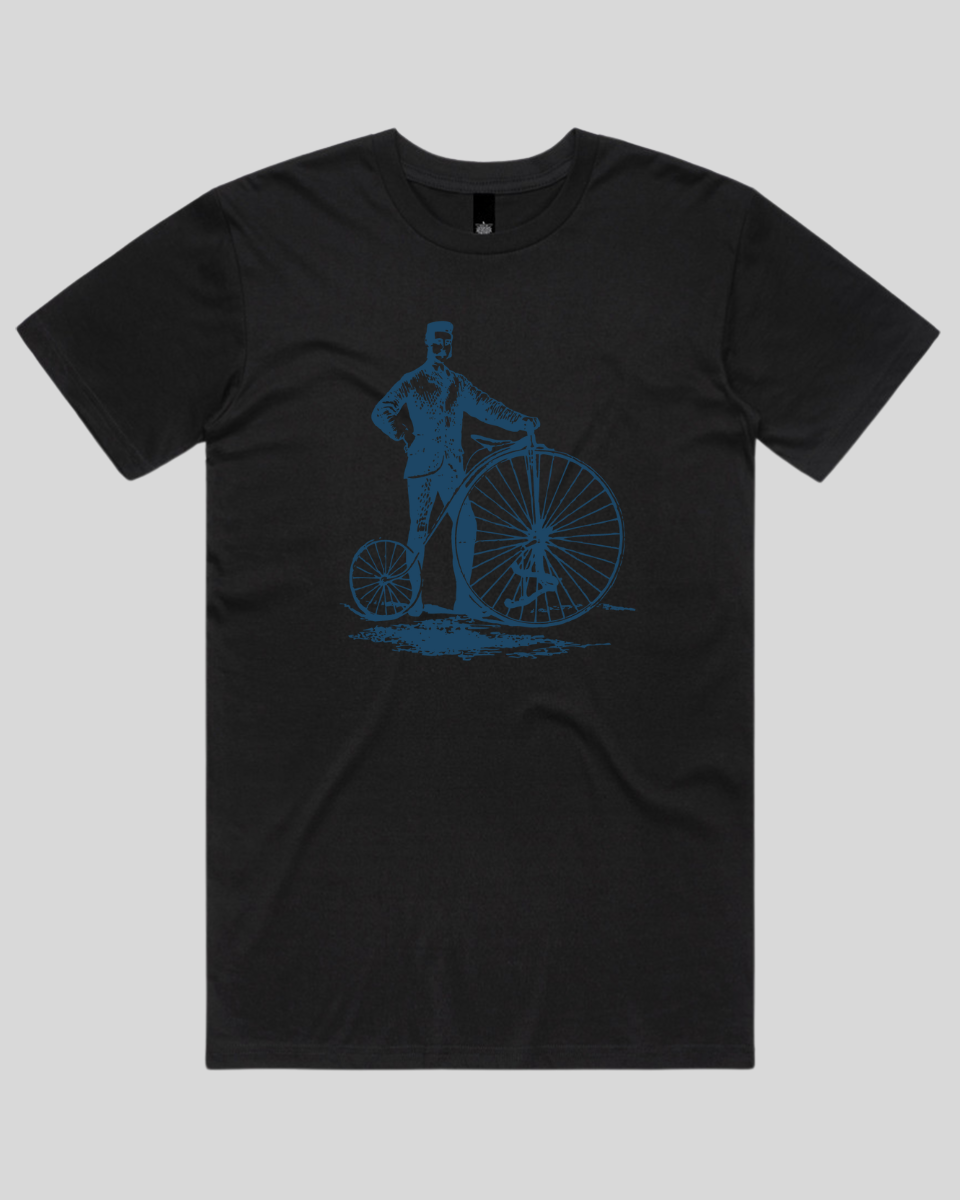 Old-Fashioned Gentleman and Bicycle Men's T-Shirt