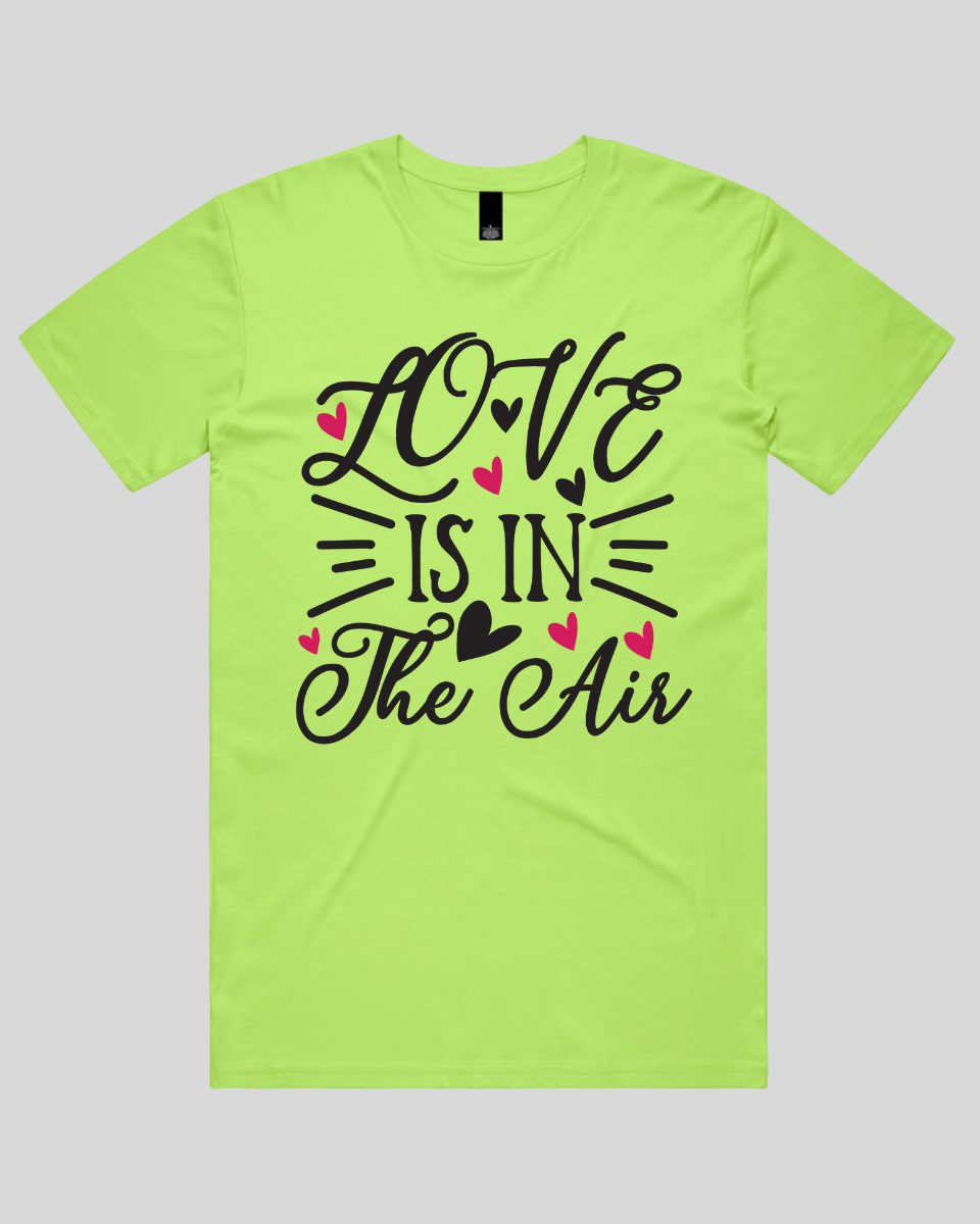 Love Is In The Air Men's T-Shirt