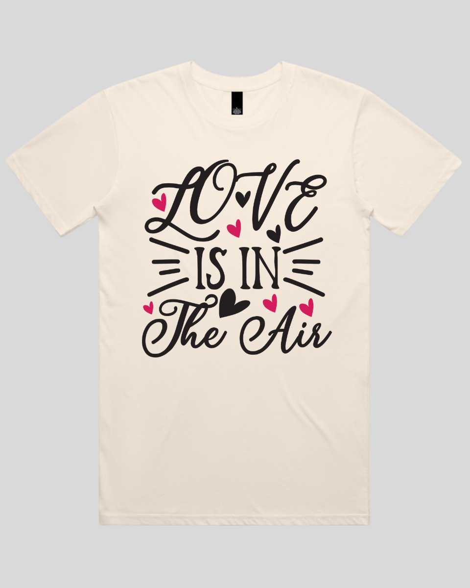Love Is In The Air Men's T-Shirt