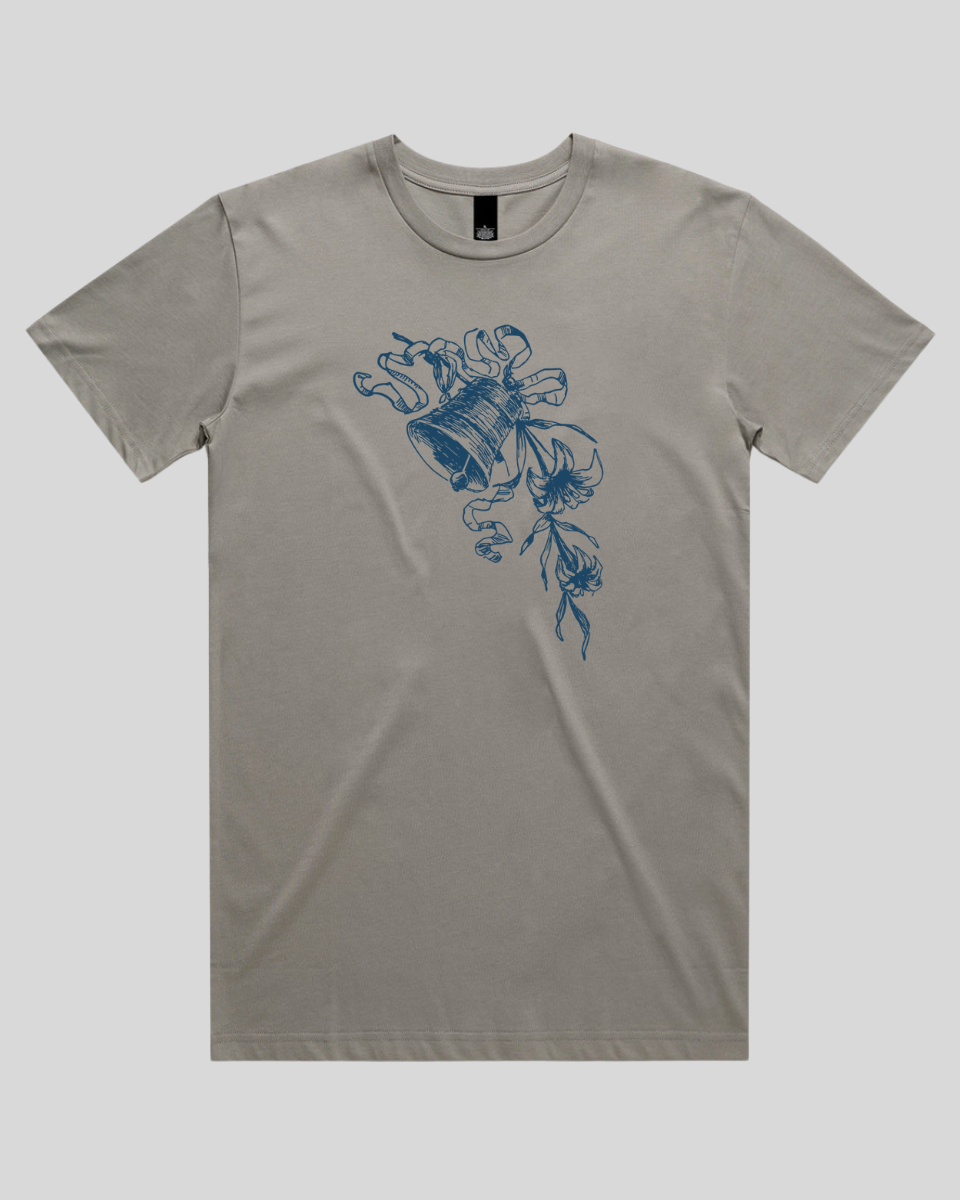 Victorian Bloom Ring Men's T-Shirt