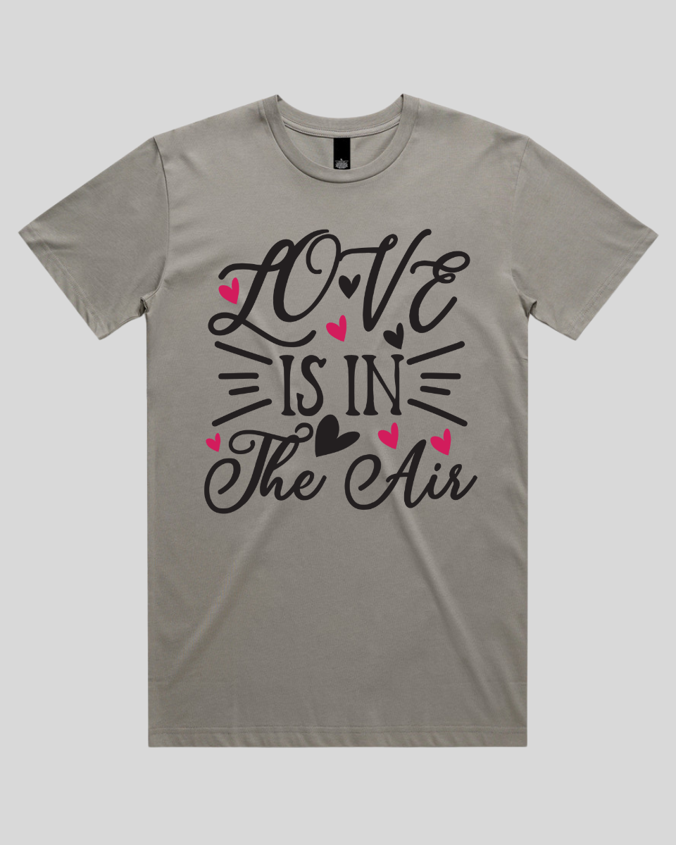Love Is In The Air Men's T-Shirt