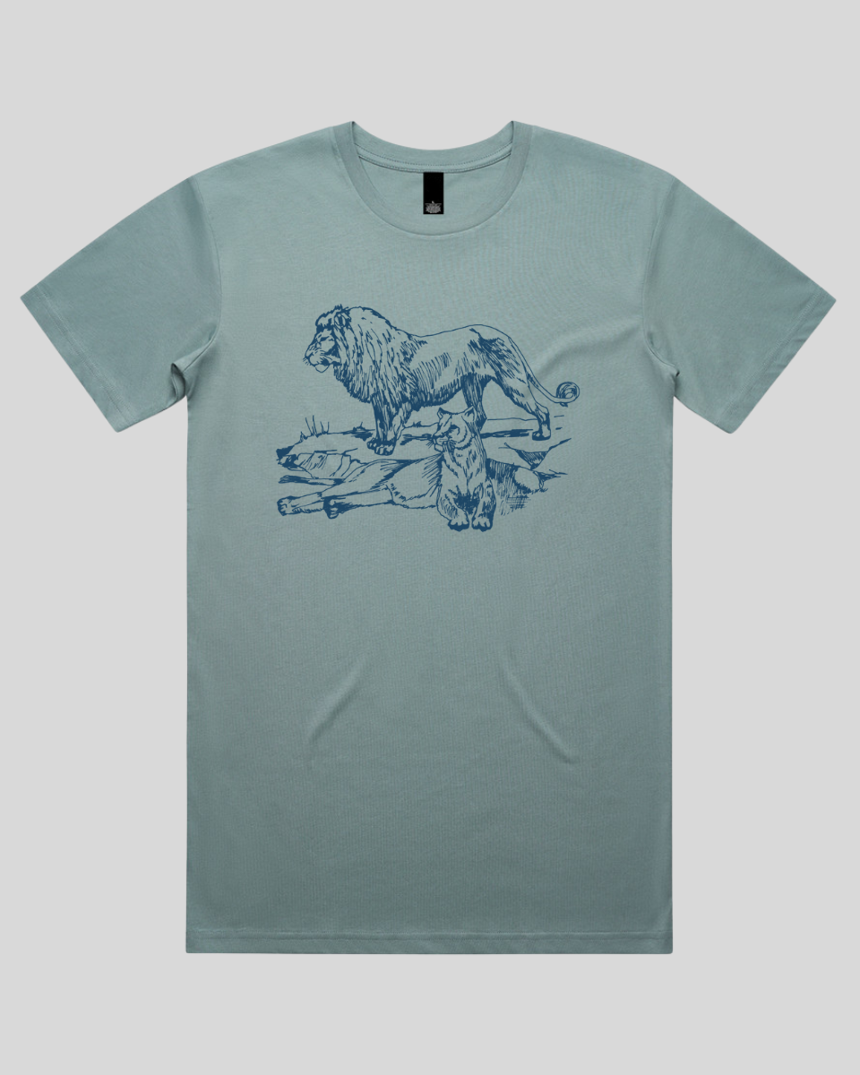 Watchful Kingship Men's T-Shirt
