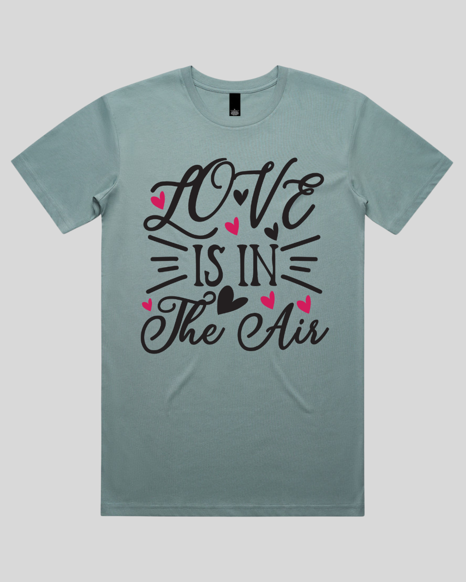 Love Is In The Air Men's T-Shirt