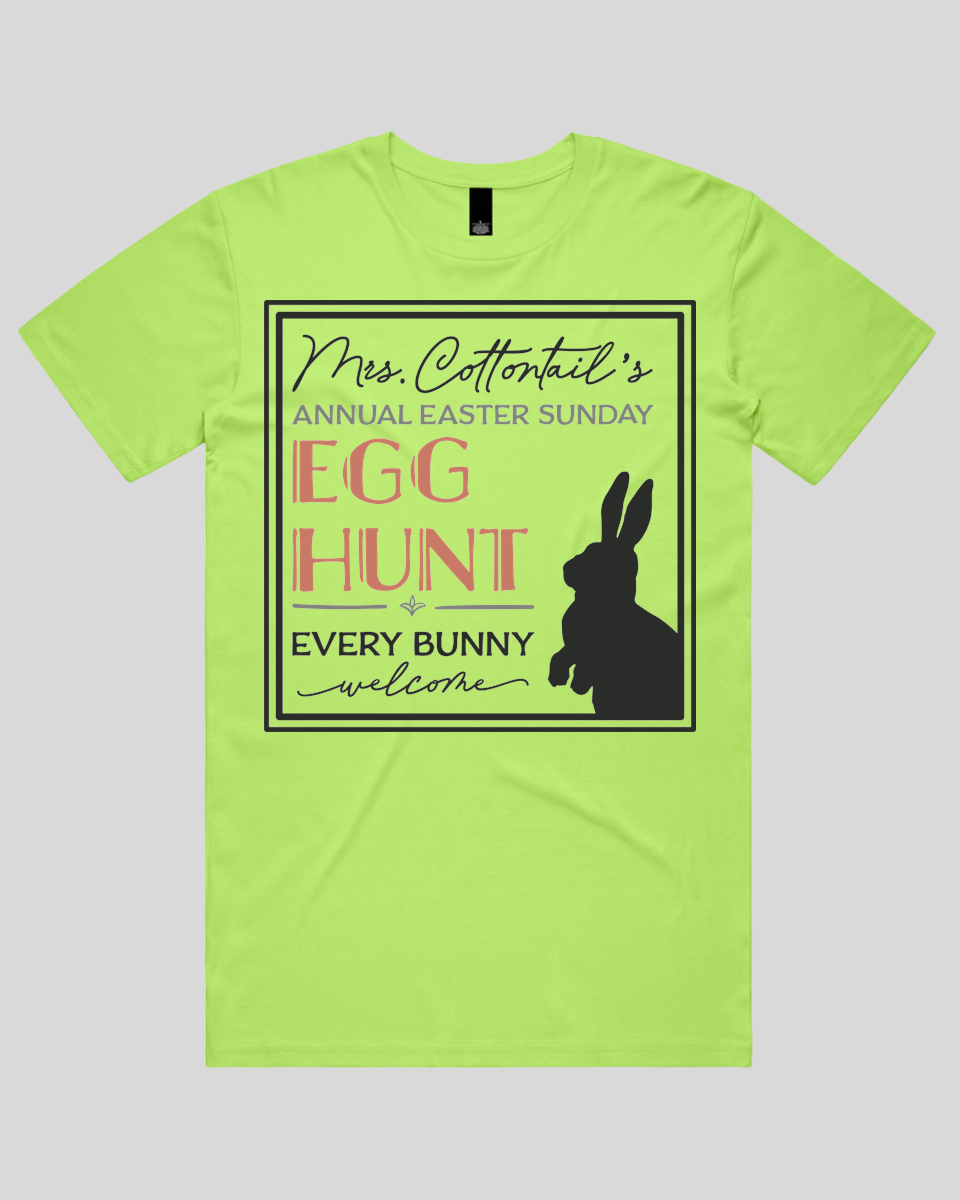 Mrs Cottontails Easter Egg Hunt Men's T-Shirt