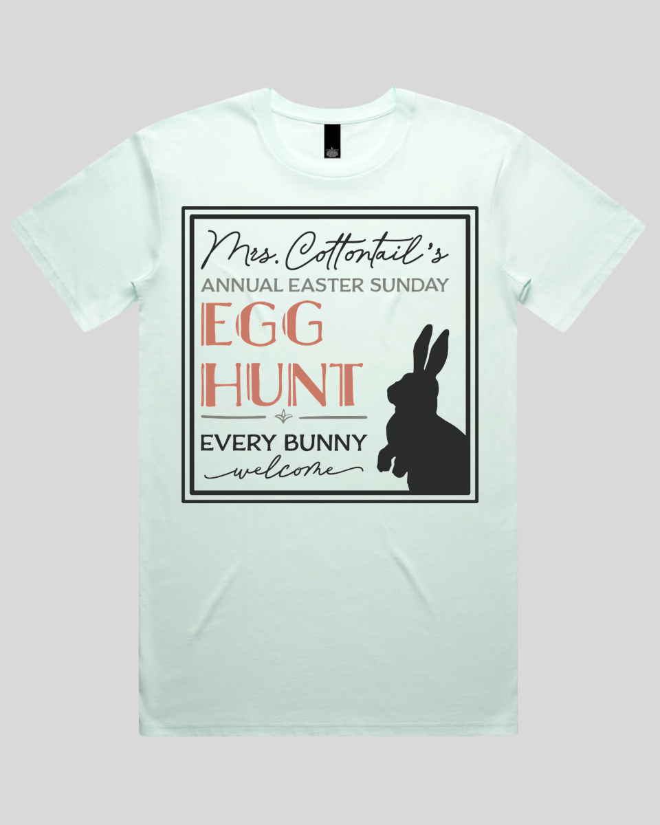 Mrs Cottontails Easter Egg Hunt Men's T-Shirt