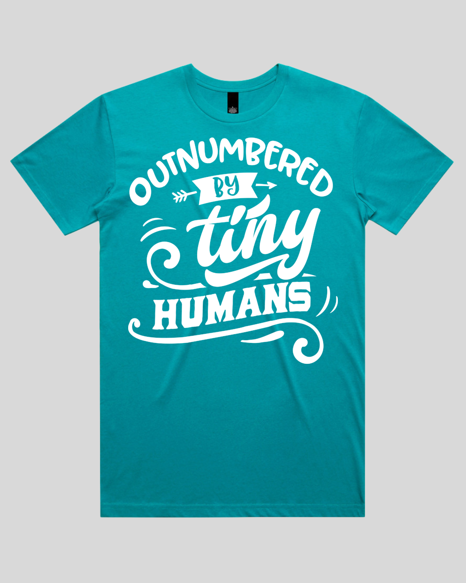 Outnumbered by tiny humans Men's T-Shirt