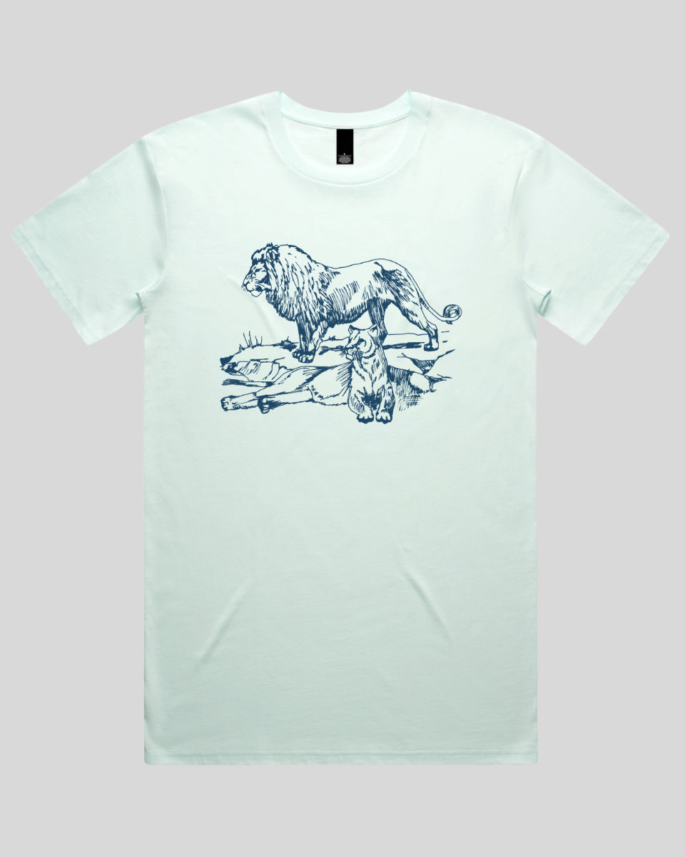 Watchful Kingship Men's T-Shirt