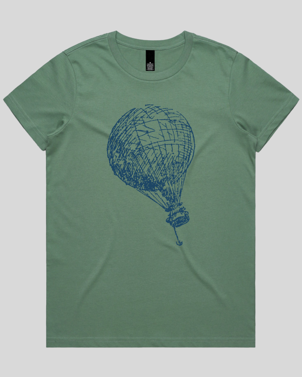 Balloon-flying Women's T-Shirt