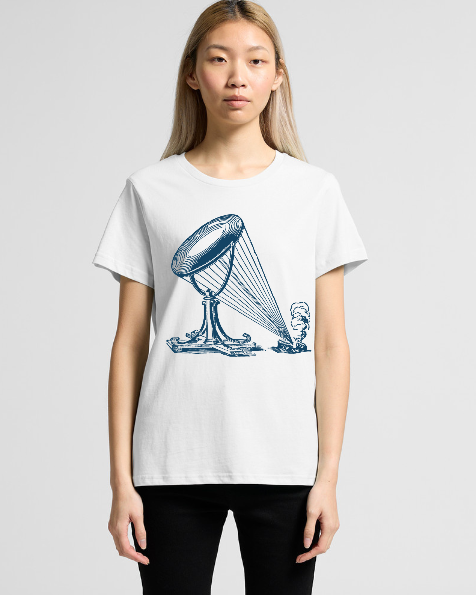 Retro Magnifying Glass Women's T-Shirt