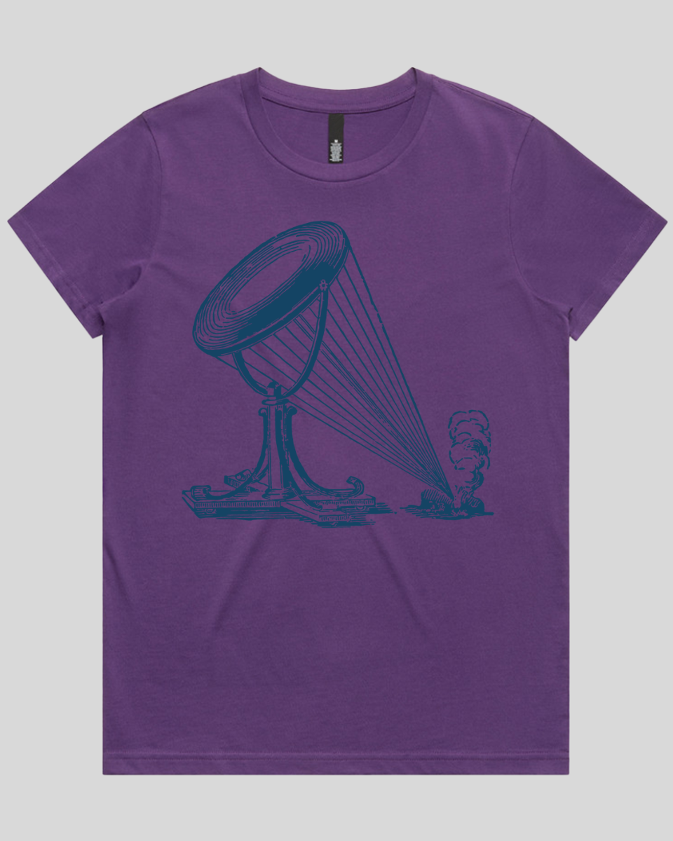 Retro Magnifying Glass Women's T-Shirt