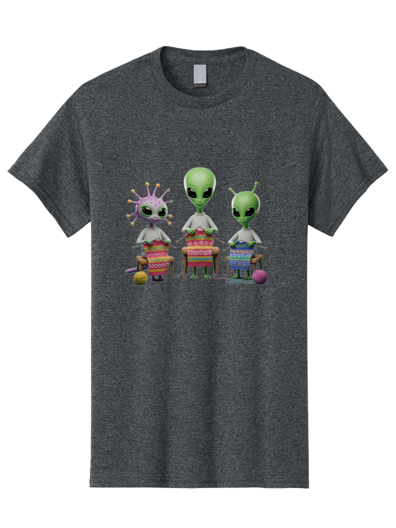 Aliens-Knitting Men'S Graphic Tee, 100% Cotton, Comfortable Casual Summer Wear, Machine Washable, Cartoon Aliens, Knitting Patterns, Colorful Yarn, Creative Creatures, Extraterrestrial Hobby, Playful Illustration, Knitting Needles, Bab638