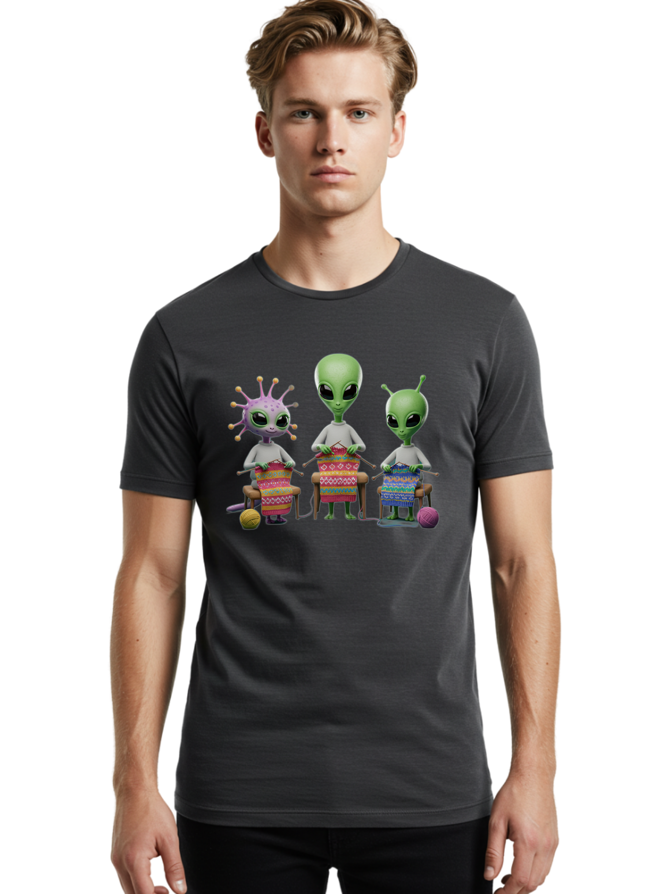 Aliens-Knitting Men'S Graphic Tee, 100% Cotton, Comfortable Casual Summer Wear, Machine Washable, Cartoon Aliens, Knitting Patterns, Colorful Yarn, Creative Creatures, Extraterrestrial Hobby, Playful Illustration, Knitting Needles, Bab638