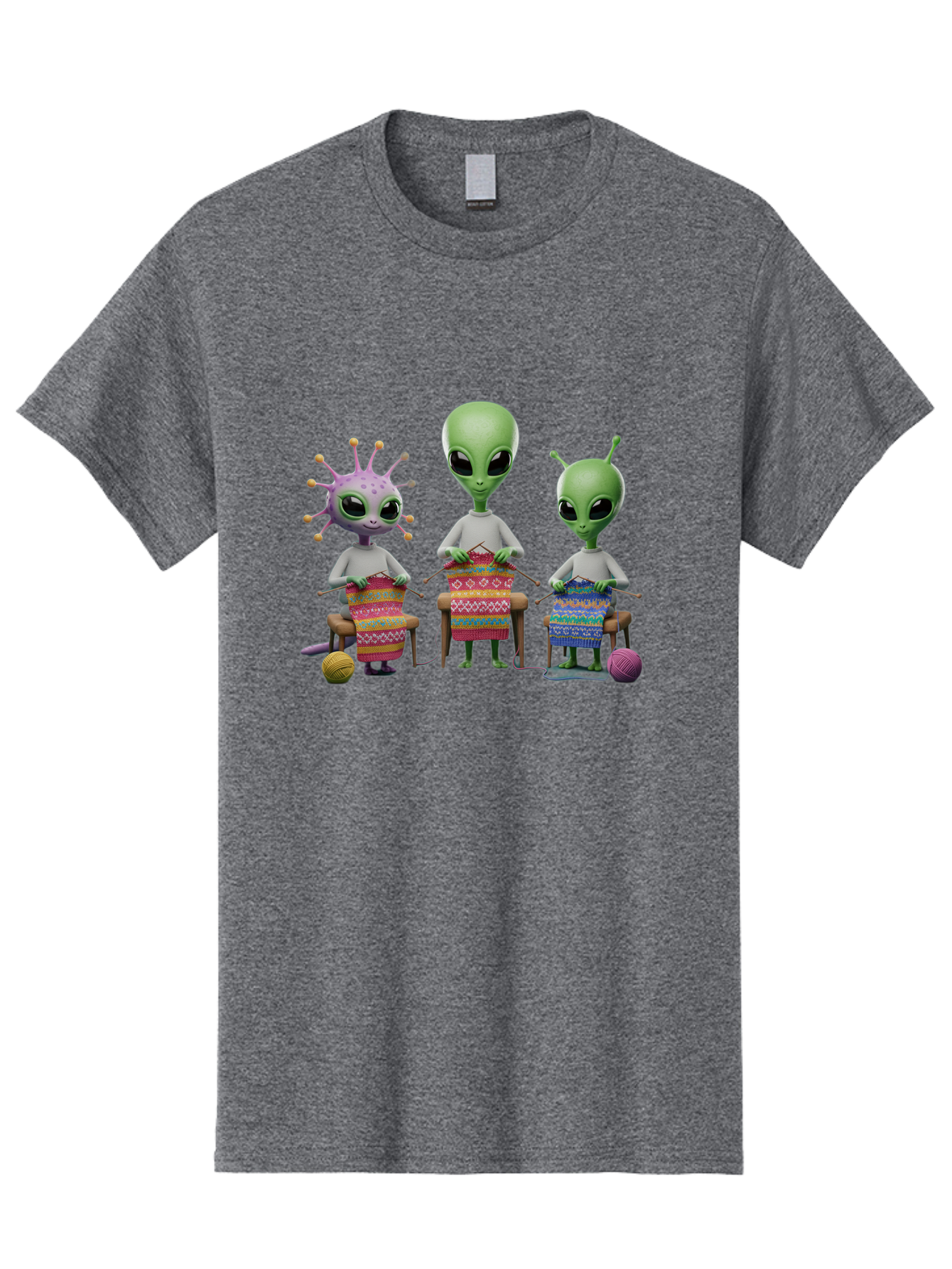 Aliens-Knitting Men'S Graphic Tee, 100% Cotton, Comfortable Casual Summer Wear, Machine Washable, Cartoon Aliens, Knitting Patterns, Colorful Yarn, Creative Creatures, Extraterrestrial Hobby, Playful Illustration, Knitting Needles, Bab638