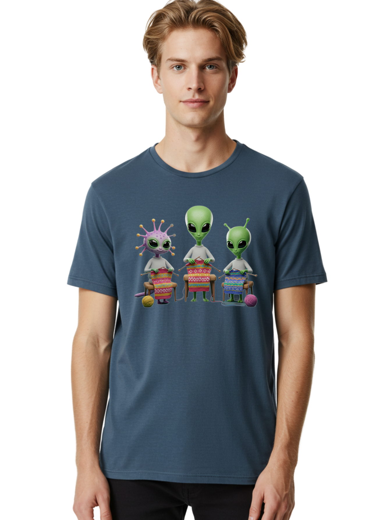 Aliens-Knitting Men'S Graphic Tee, 100% Cotton, Comfortable Casual Summer Wear, Machine Washable, Cartoon Aliens, Knitting Patterns, Colorful Yarn, Creative Creatures, Extraterrestrial Hobby, Playful Illustration, Knitting Needles, Bab638