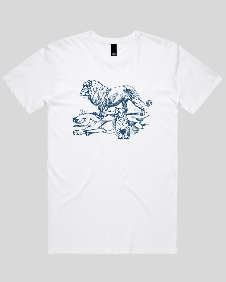 Watchful Kingship Men's T-Shirt